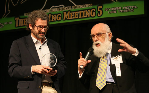 photo of Neil Gershenfeld and James Randi