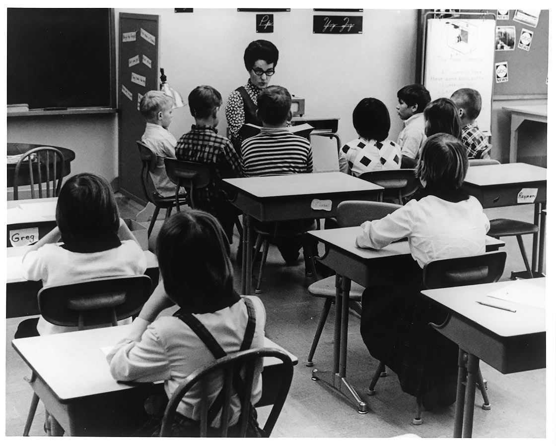 Jane Elliott in classroom reading circle