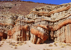 Redrock Canyon (photo by Gingi Yee)