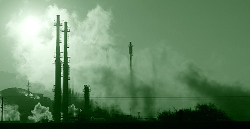 Sundown at an oil refinery in San Pedro (photo by Sean Carpenter)